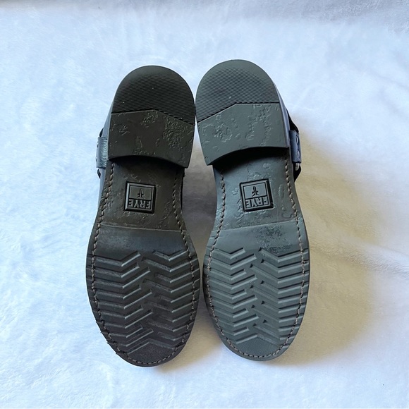 Frye Veronica Harness Chelsea Boot Black Sz 6.5 Cavalry - Picture 3 of 10